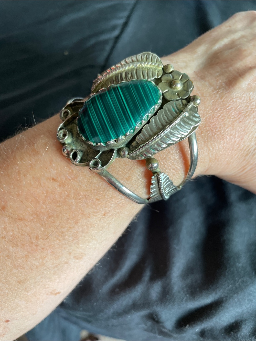 Sterling Silver Cuff Bracelet with Green Malachite Center- Adustable - Picture 6 of 9